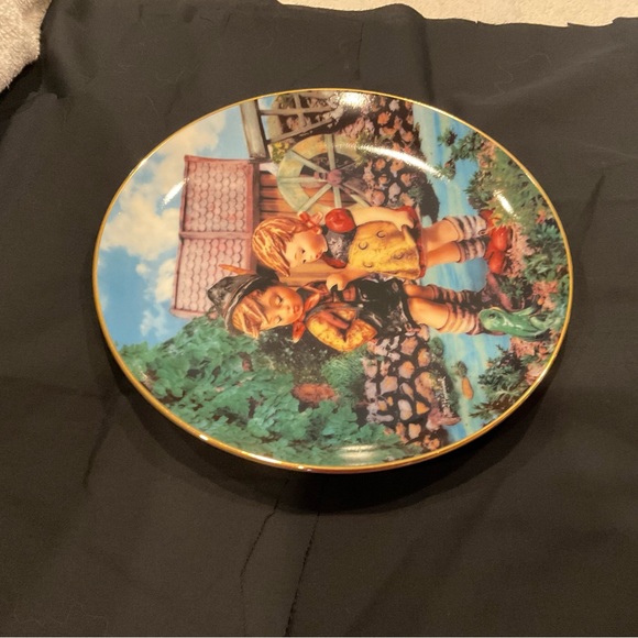 Plate, Hummel “Hello Down There” plate number LU7839 - Picture 2 of 5